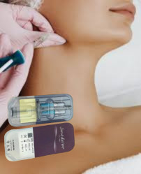 Wstrzykiwanie wypełniacza skóry z kwasem hialuronowym do ust Juvederm Ultra 3 12 miesięcy